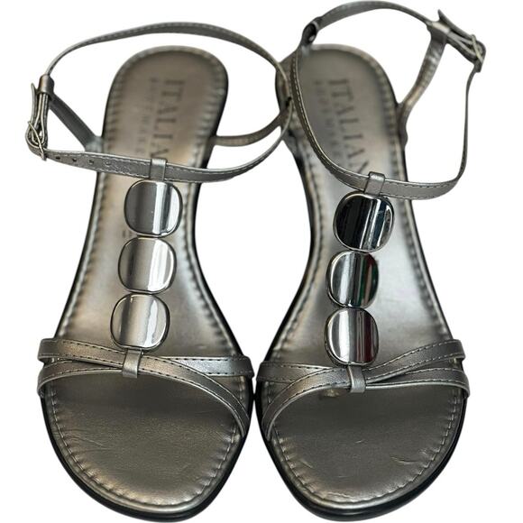 NWOT Italian Shoemakers Silver Wedge Strappy Heels - 8.5 - Picture 2 of 14